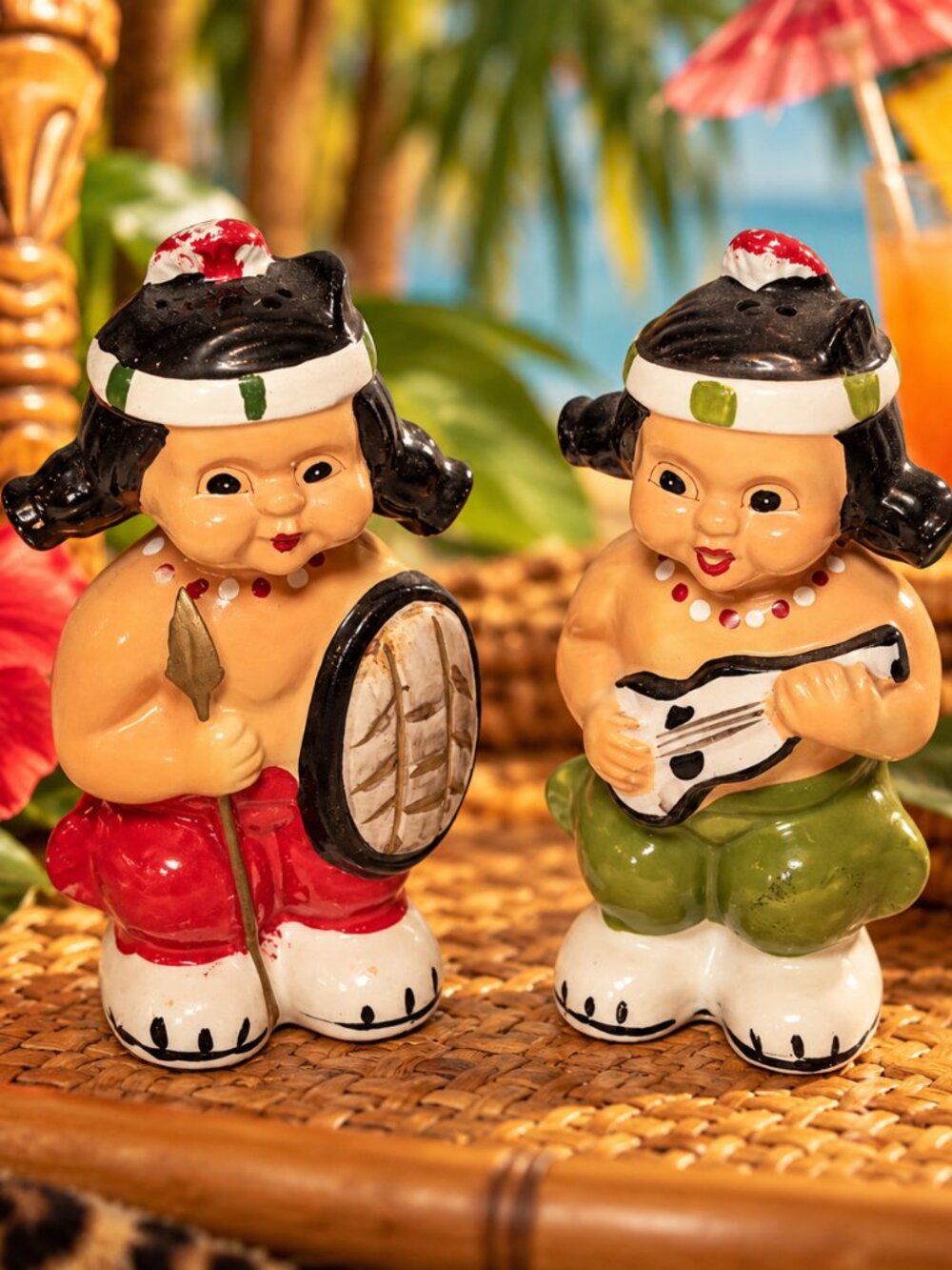 Vintage 1950s Japan Hawaiian Salt Pepper Shakers Ukulele Tiki Polynesian Pair